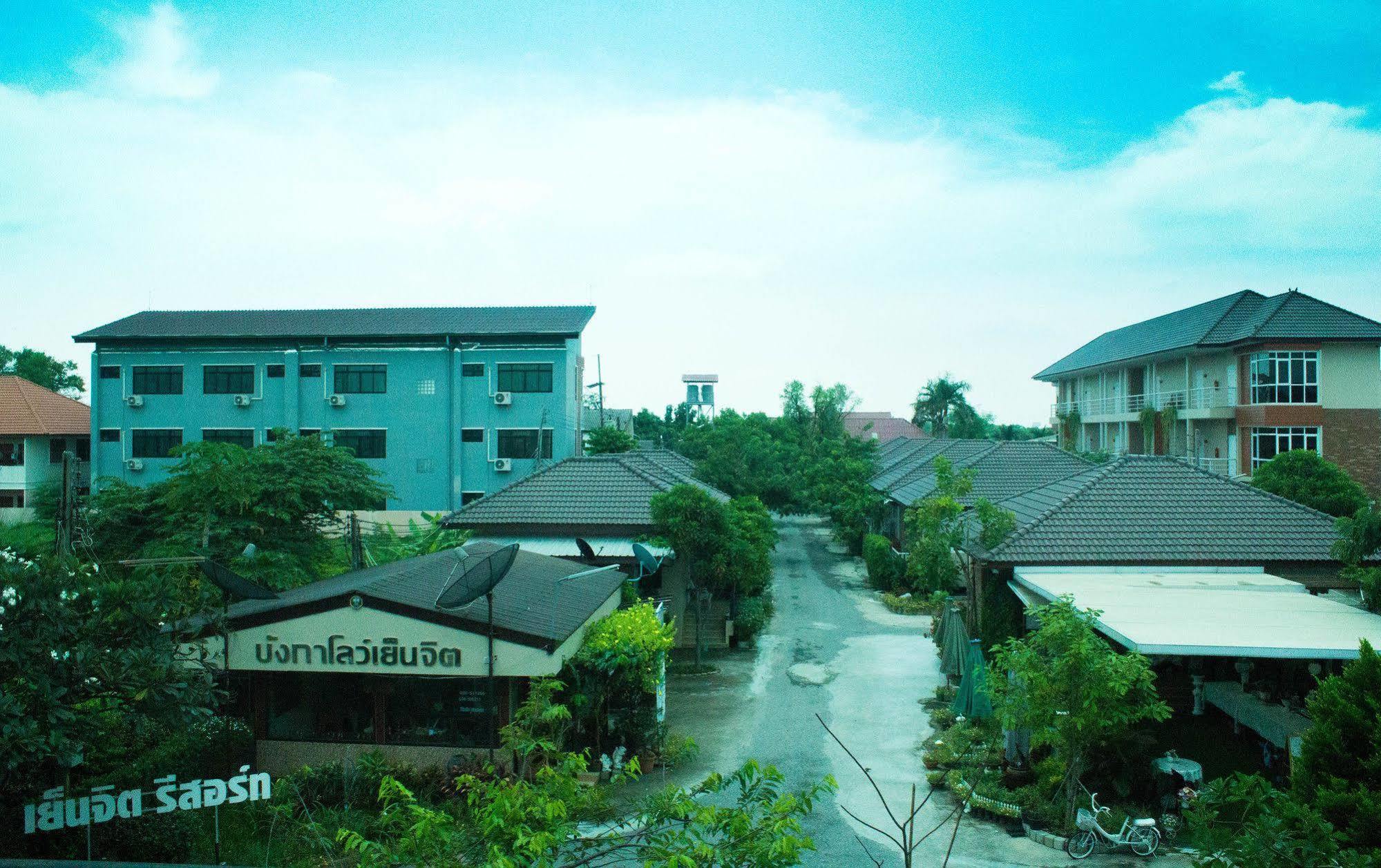 Yenjit Resort Csacsöngszau Kültér fotó