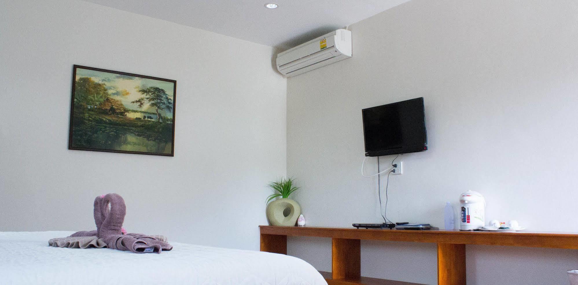 Yenjit Resort Csacsöngszau Kültér fotó